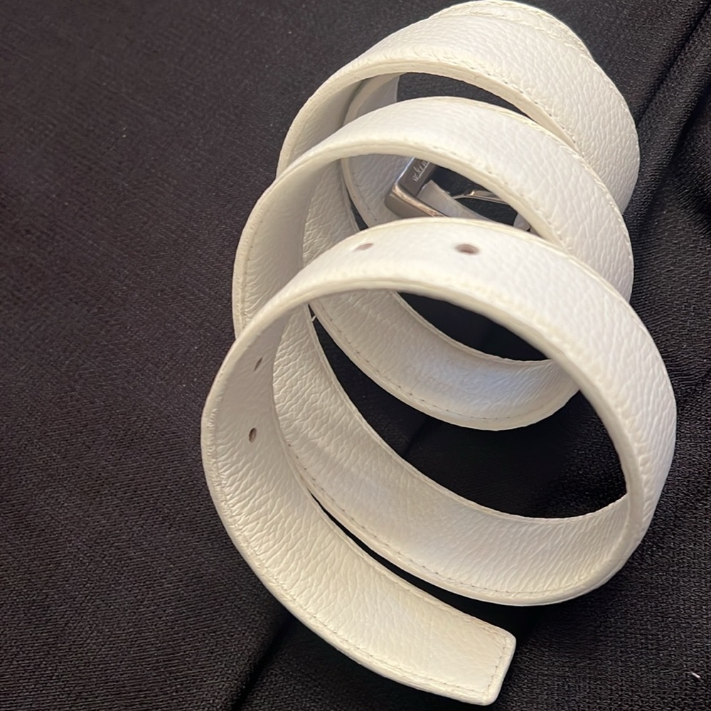 White leather men’s belt